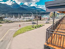 Waterfront on Glacier