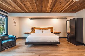 Waterfront on Glacier