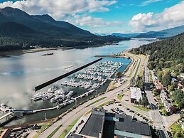 Waterfront on Glacier
