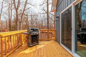 NEW Large Group Summer Getaway W/hot Tub + Game Room!