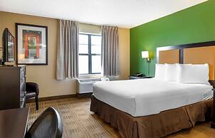 Relax Suites Extended Stay - La Mirada