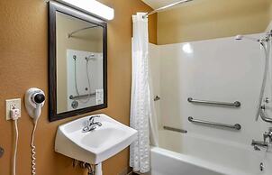 Relax Suites Extended Stay - La Mirada