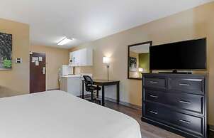 Relax Suites Extended Stay - La Mirada