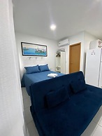 Flats Mana Beach Experience - Muro alto