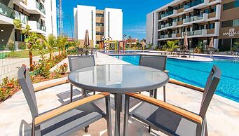 Flats Mana Beach Experience - Muro alto