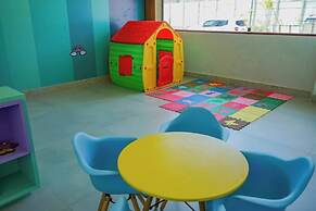 Flats Mana Beach Experience - Muro alto