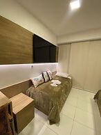 Flats Mana Beach Experience - Muro alto