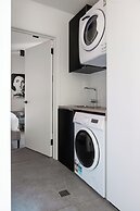 MAC Middle Park by Melbourne Apartment Collection