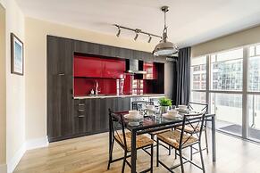 World Wide Stays Suite - CN Tower