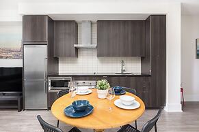 World Wide Stays Suite - CN Tower