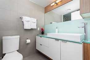 World Wide Stays Suite - CN Tower