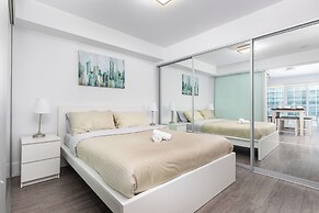 World Wide Stays Suite - CN Tower