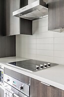 World Wide Stays Suite - CN Tower