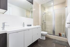 World Wide Stays Suite - CN Tower