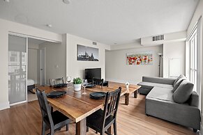 World Wide Stays Suite - CN Tower