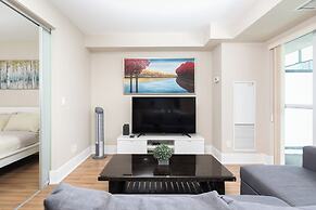 World Wide Stays Suite - CN Tower