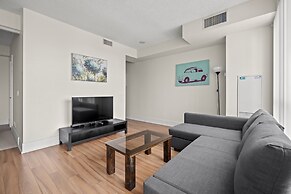 World Wide Stays Suite - CN Tower