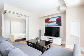 World Wide Stays Suite - CN Tower