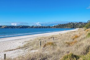 Sea Breeze at The Sands - Onetangi Beach
