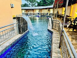 Hani Hotels and Suites