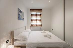 Quiet City Apartment Dexa