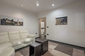 Quiet City Apartment Dexa