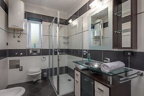 Quiet City Apartment Dexa