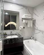 Luxury Phoenix Hotel