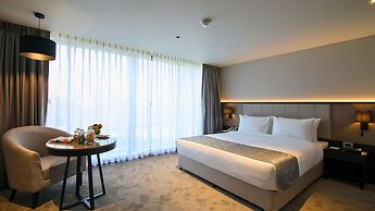 Essentia Premier Hotel Pune