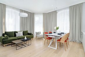 Stylish Apartment Zielona by Renters