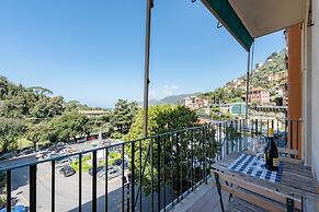 Central Flat in Camogli