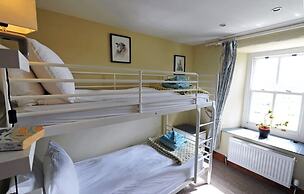 Upper Porthmawr - 5 Bedroom Cottage - Whitesands