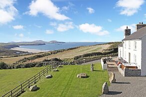 Upper Porthmawr - 5 Bedroom Cottage - Whitesands
