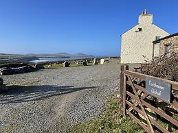 Upper Porthmawr - 5 Bedroom Cottage - Whitesands