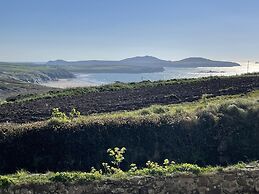 Upper Porthmawr - 5 Bedroom Cottage - Whitesands