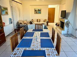 Theologos Guesthouse