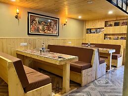 Goroomgo Ghar Bar Boutique Stay Himachal Pradesh