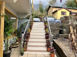 Goroomgo Ghar Bar Boutique Stay Himachal Pradesh