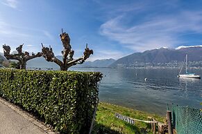 Garden on the Lake 1