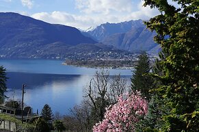 Garden on the Lake 1