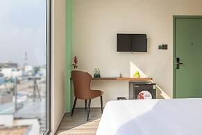 V'Luna Hotel - Managed by THM