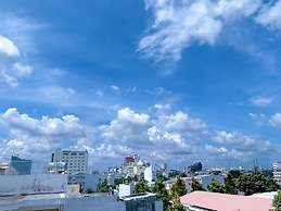 V'Luna Hotel - Managed by THM