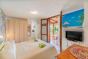 Cozy Apt With Beautiful Terrace Sea View