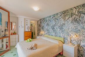 Cozy Apt With Beautiful Terrace Sea View