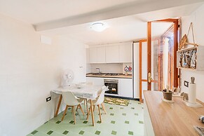 Cozy Apt With Beautiful Terrace Sea View