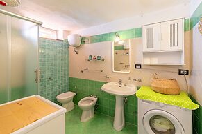 Cozy Apt With Beautiful Terrace Sea View