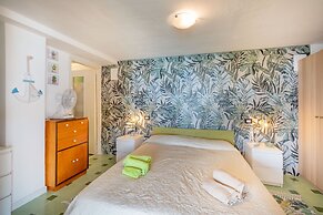 Cozy Apt With Beautiful Terrace Sea View