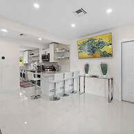 Spacious 1b-1b Retreat in Fort Lauderdale