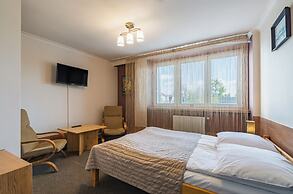 Guest Rooms and Family Apartments