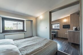 Guest Rooms and Family Apartments